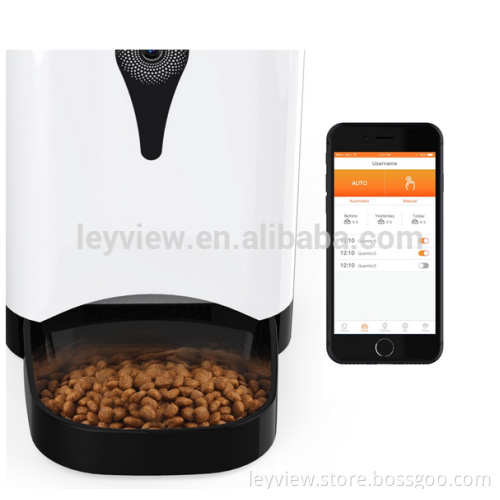 Creative automatic pet feeder camera /remote controled by smartphone APP